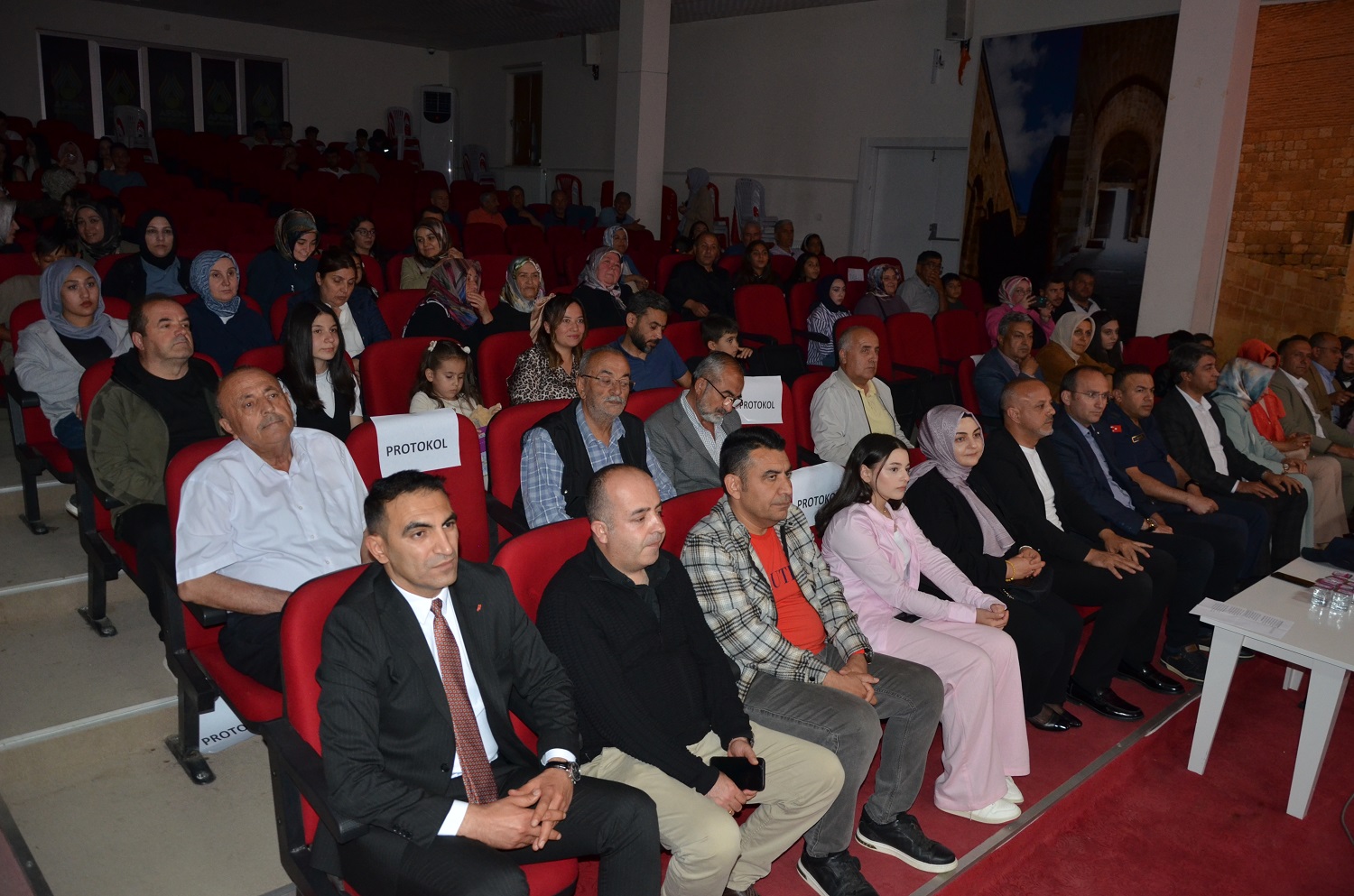 Karaoğlan Koleji'nden Unutulmaz Şiir Dinletisi (13)