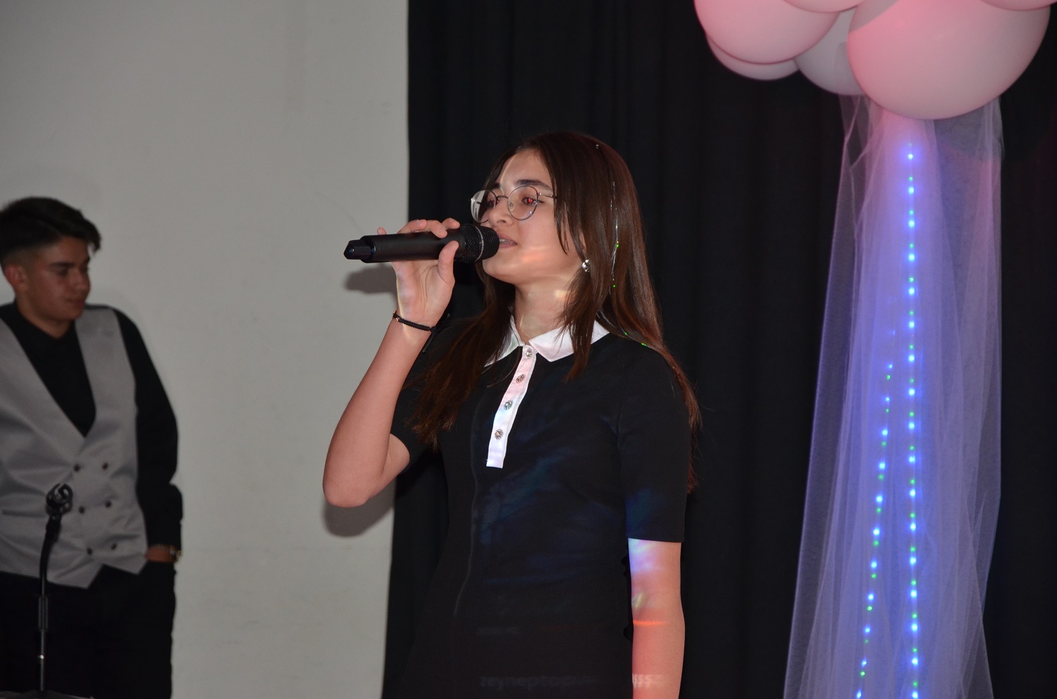 Karaoğlan Koleji'nden Unutulmaz Şiir Dinletisi (17)