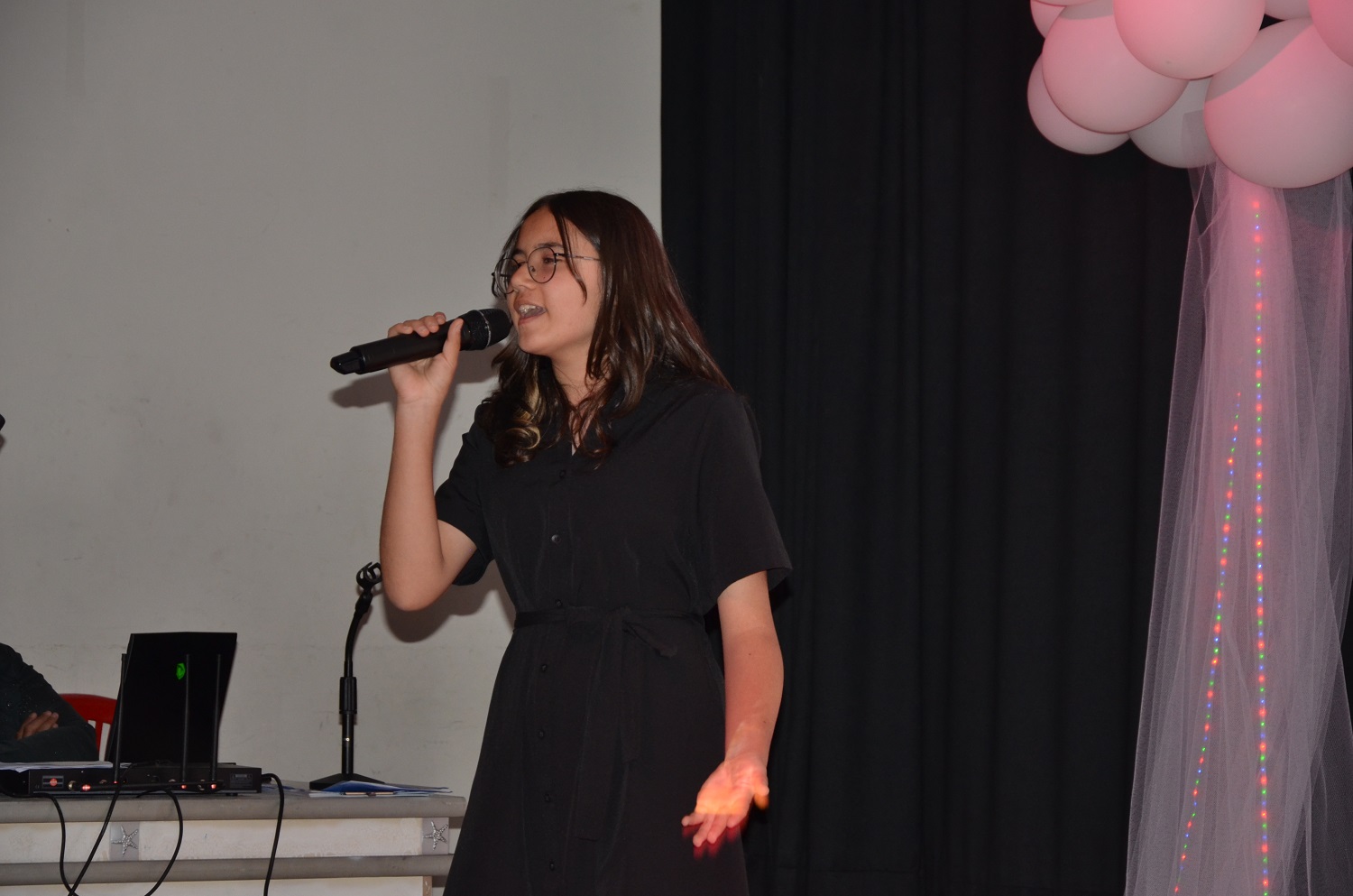 Karaoğlan Koleji'nden Unutulmaz Şiir Dinletisi (2)