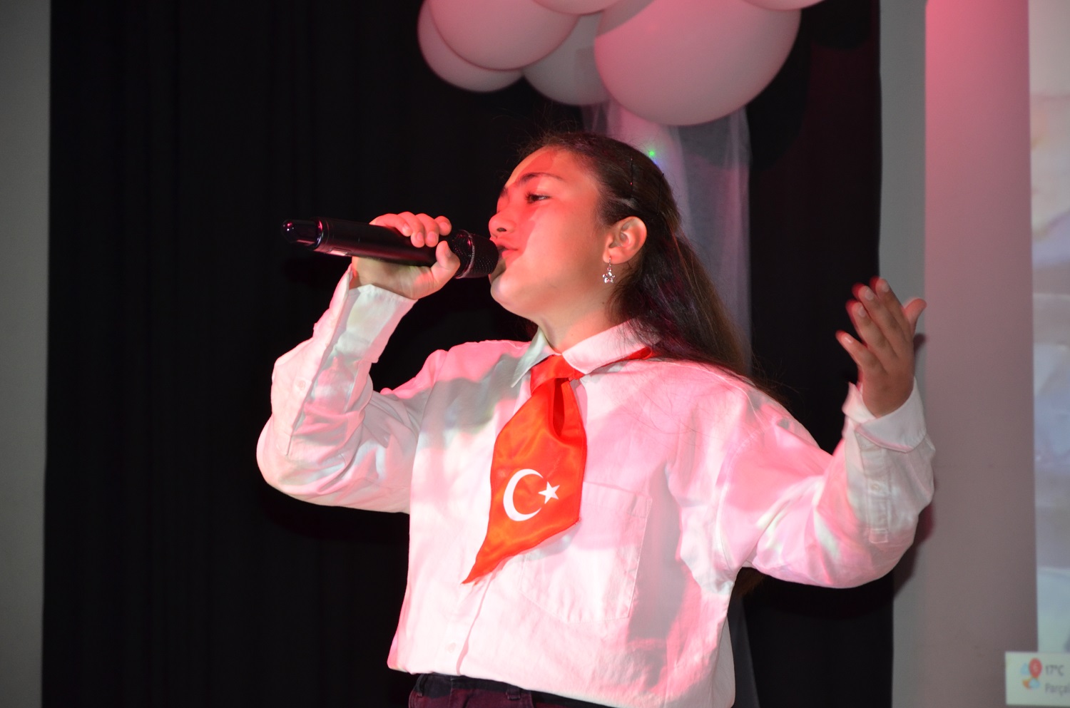 Karaoğlan Koleji'nden Unutulmaz Şiir Dinletisi (6)