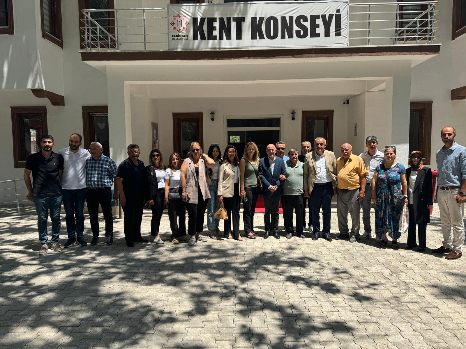 Milletvekili Öztunç Elbistan'da İncelemelerde Bulundu3