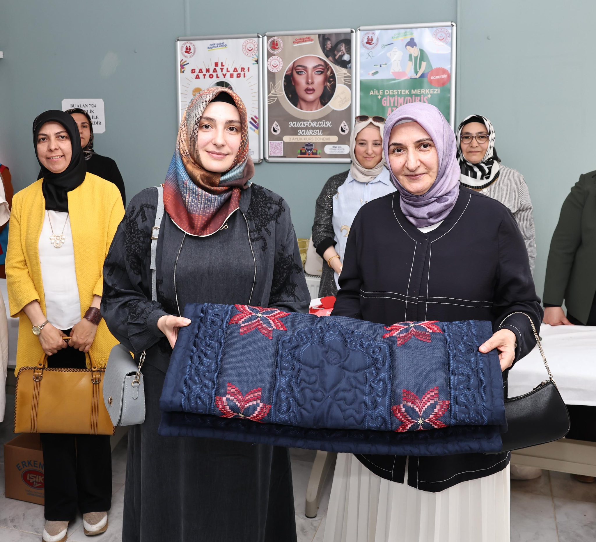 Selma Ünlüer, El Sanatları Sergisinin Açılışına Katıldı2