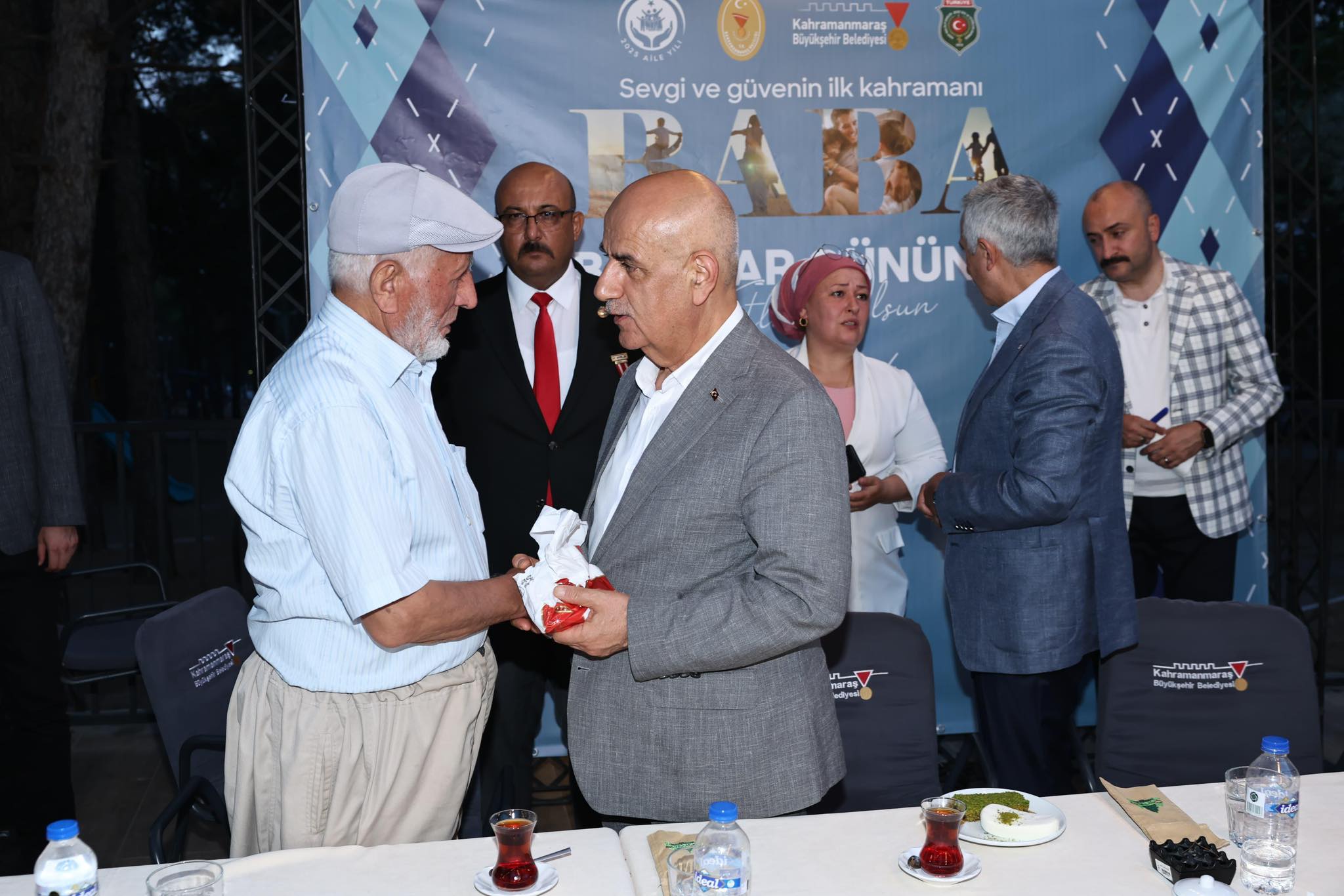 Vali Ünlüer, Babalar Günü’nde Şehit Babaları Ve Gazilerle Bir Araya Geldi6