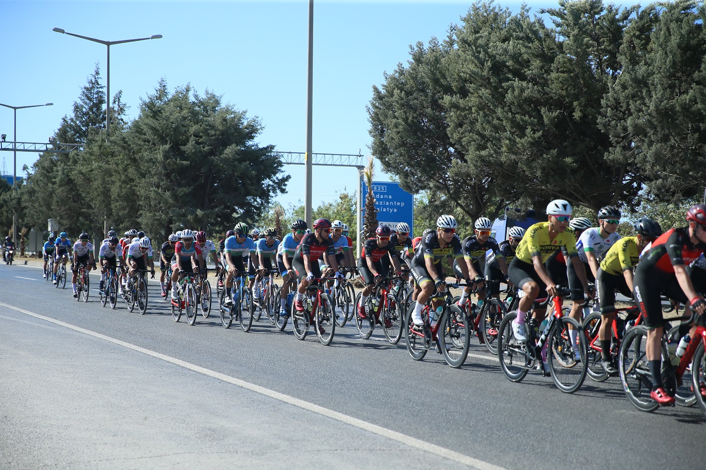 2. Uluslararası Kahramanmaraş Bisiklet Yarışı Başladı (3)