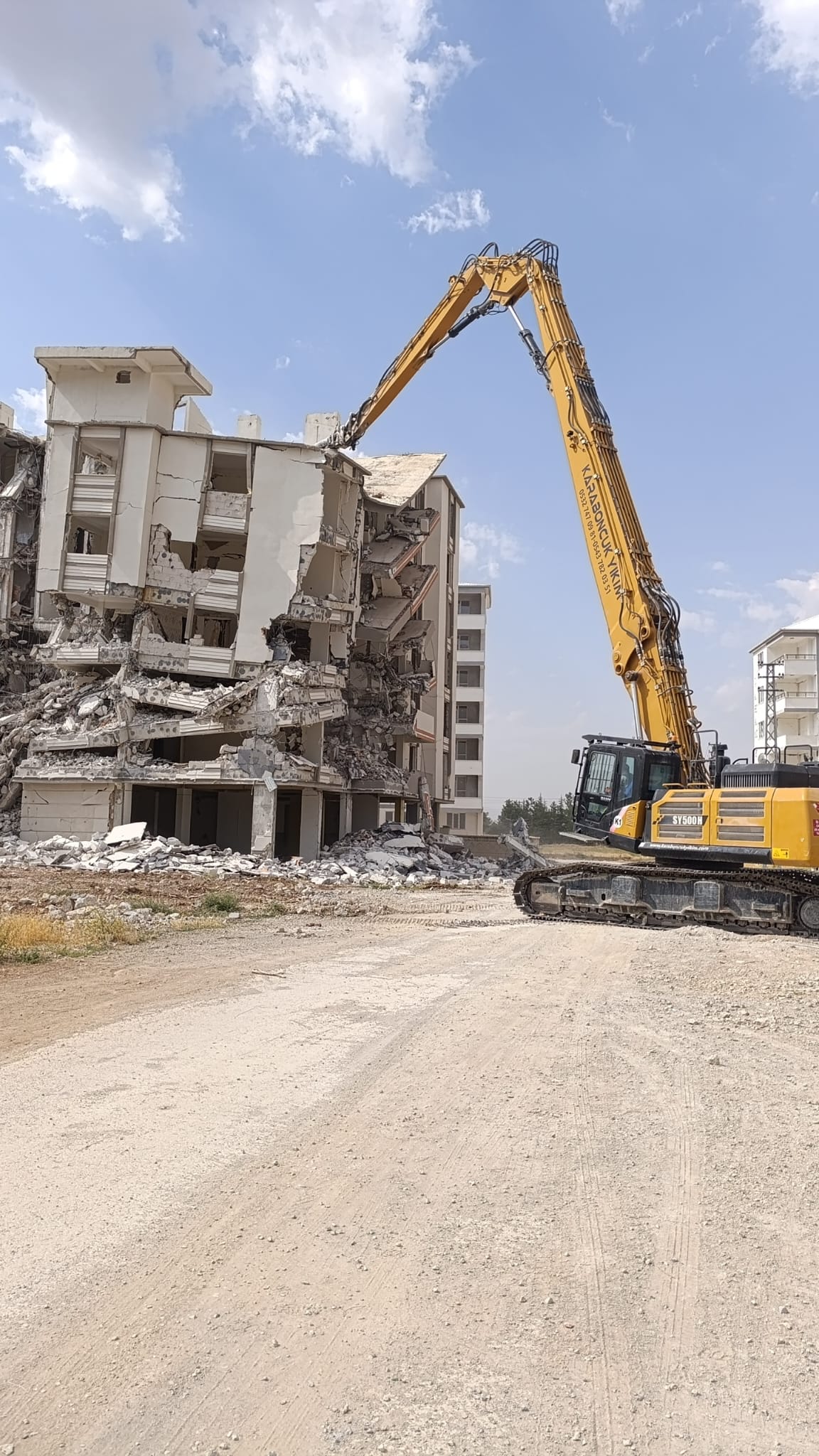 Afşin Kaymakamlığı’ndan Yıkım Ve Enkaz Kaldırma Açıklaması (3)