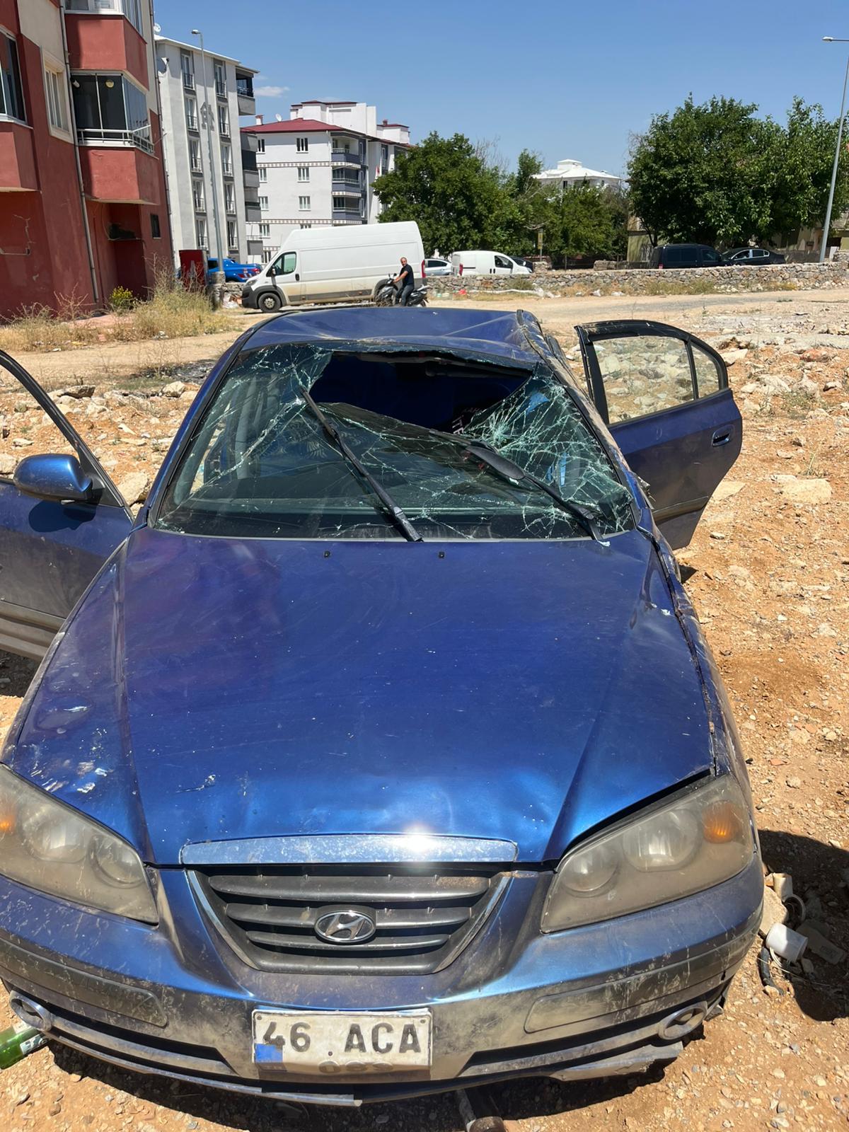 Afşinbey Caddesi'nde Otomobil Takla Attı 1 Yaralı (5)