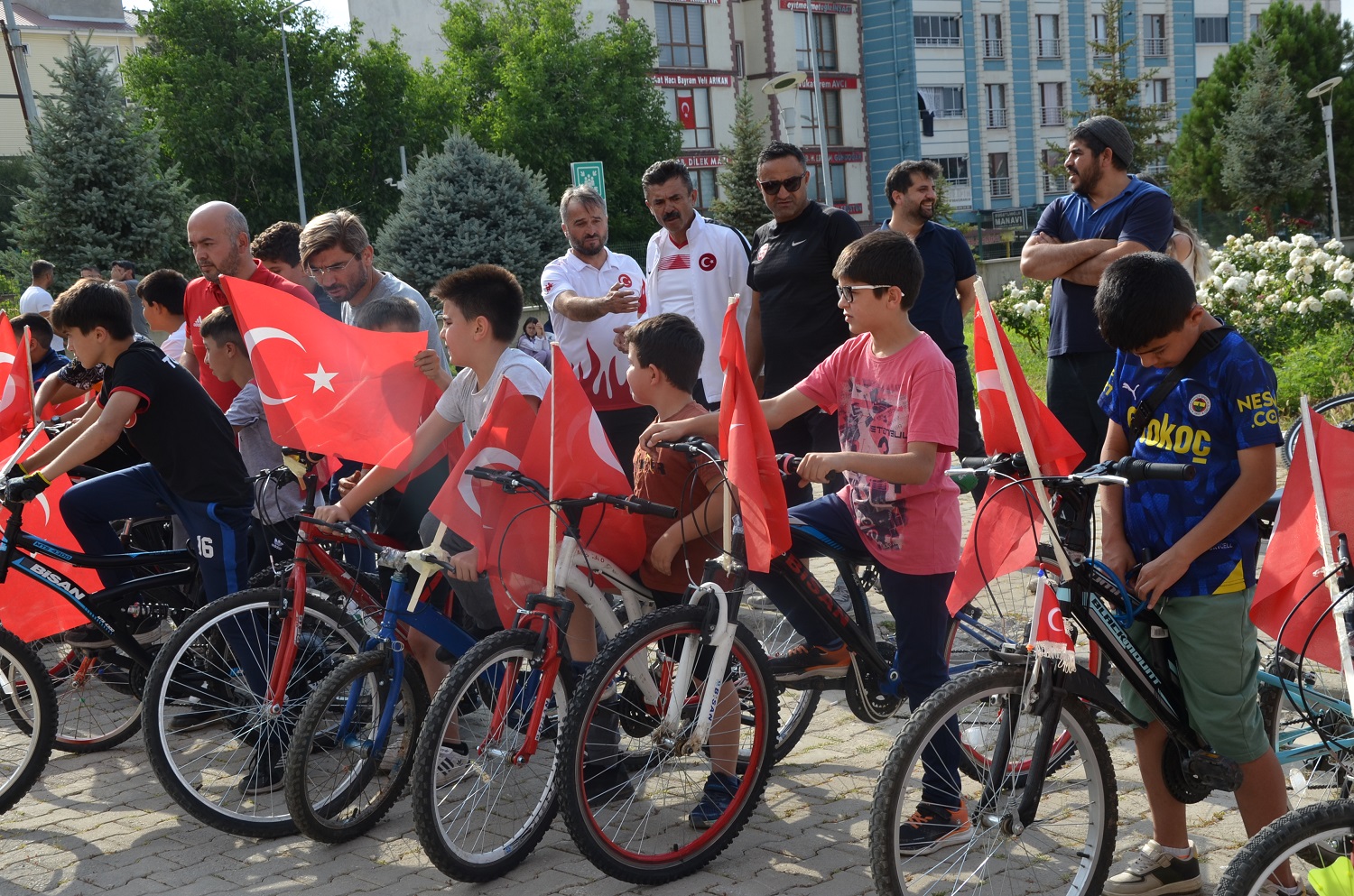 Afşin’de 15 Temmuz Şehitleri Anısına Bisiklet Turu Düzenlendi (14)