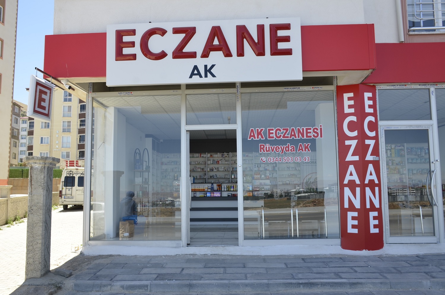 Afşin’de Ak Eczanesi Hizmete Başladı (6)