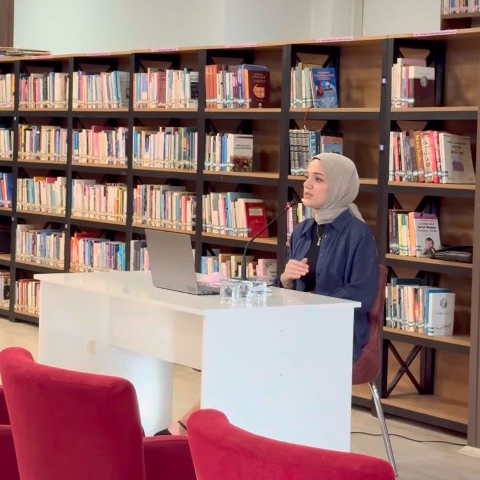 Afşin’de “Güç Sende Kaygıdan Hedefe” Söyleşisi Gerçekleştirildi (6)