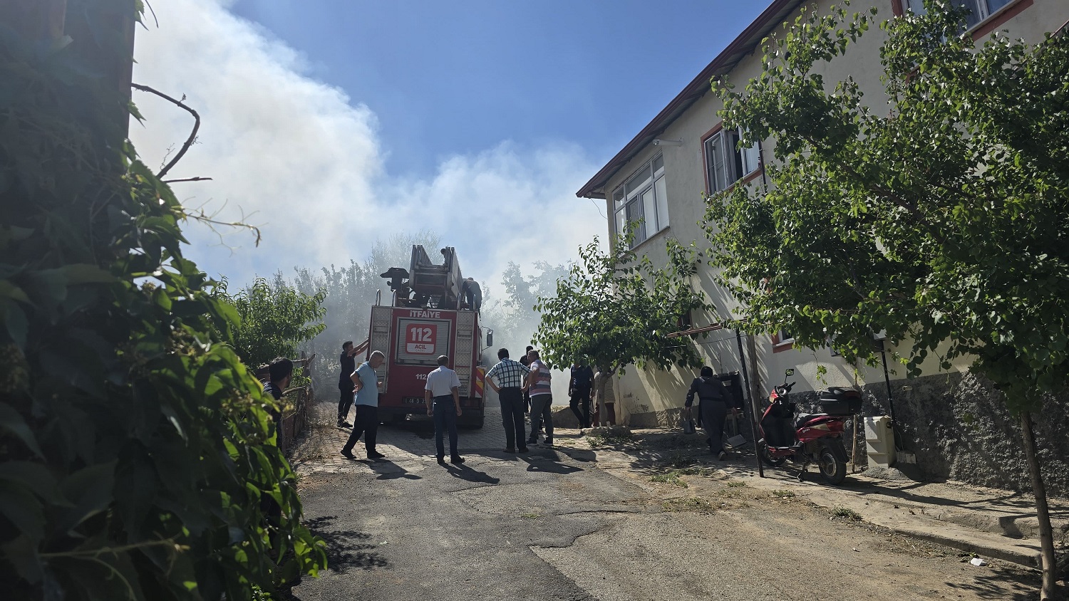 Afşin’de Tandırda Başlayan Alevler Evi Sardı 10-1