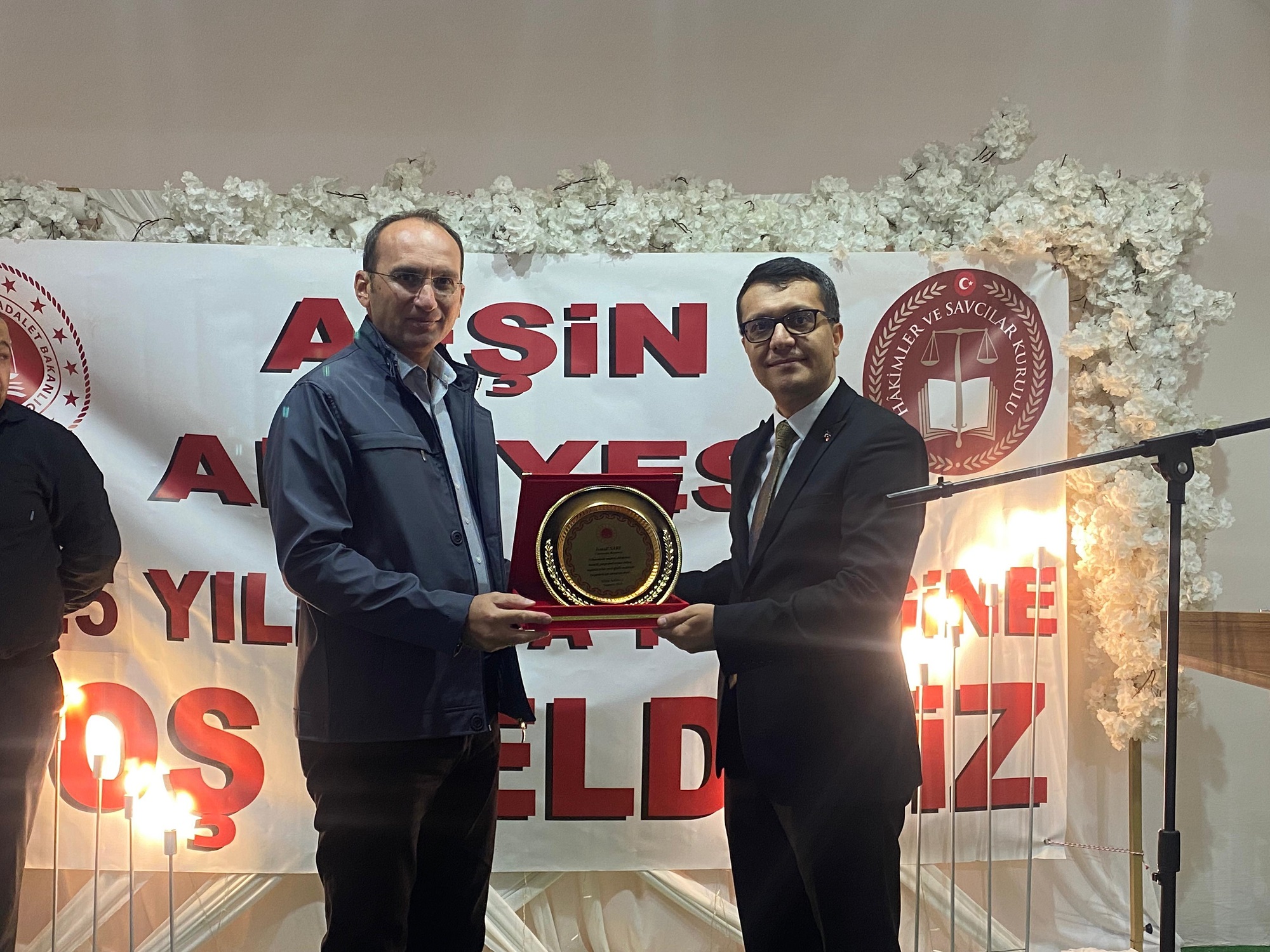 Afşin’de Tayini Çıkan Hakim Ve Savcılara Veda Yemeği Düzenlendi (13)-1