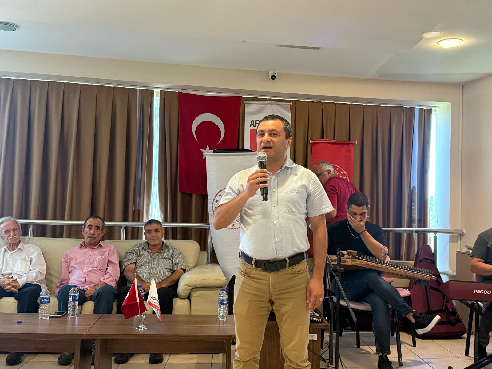 Afşi̇nder Yönetiminden Zeytinburnu Huzurevine Anlamlı Ziyaret1