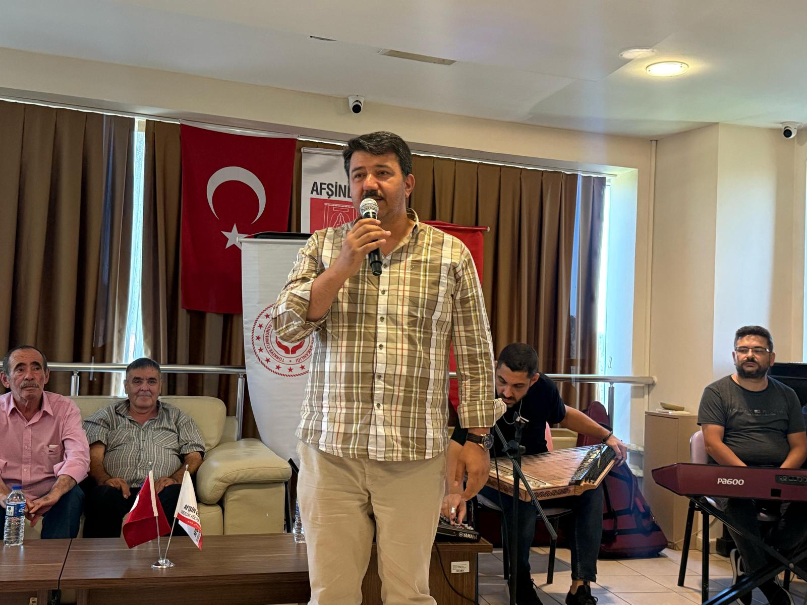 Afşi̇nder Yönetiminden Zeytinburnu Huzurevine Anlamlı Ziyaret2