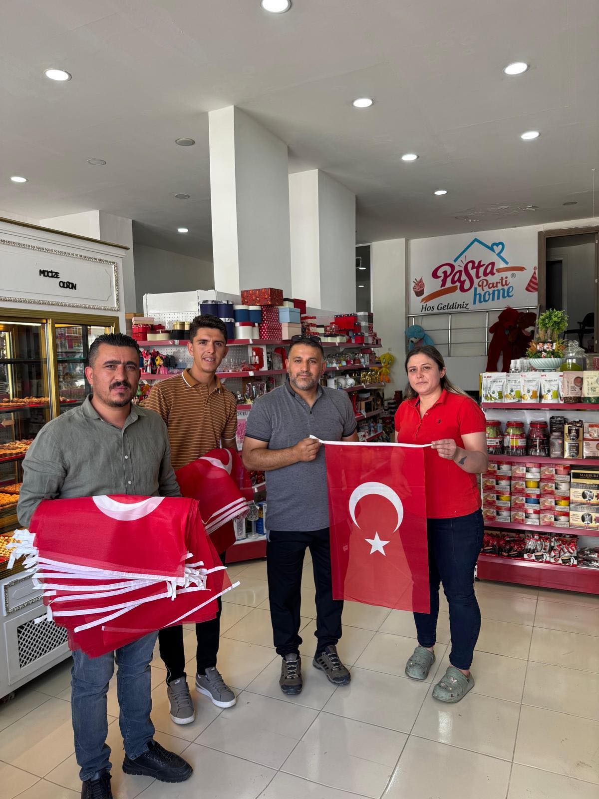 Ak Parti Afşin İlçe Başkanlığı, 15 Temmuz Demokrasi Ve Millî Birlik Günü’nde Şehri Bayraklarla Donattı10