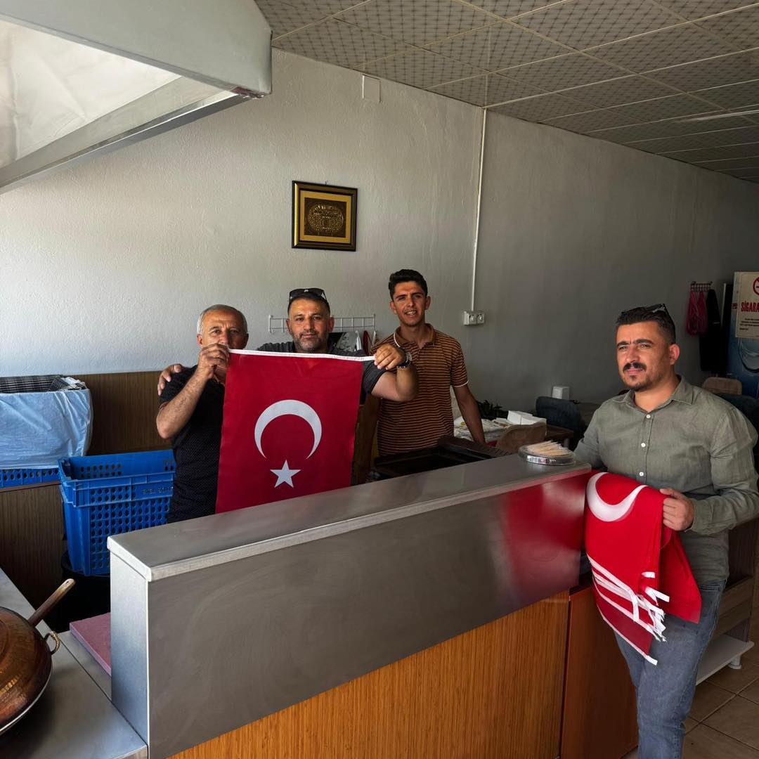 Ak Parti Afşin İlçe Başkanlığı, 15 Temmuz Demokrasi Ve Millî Birlik Günü’nde Şehri Bayraklarla Donattı4