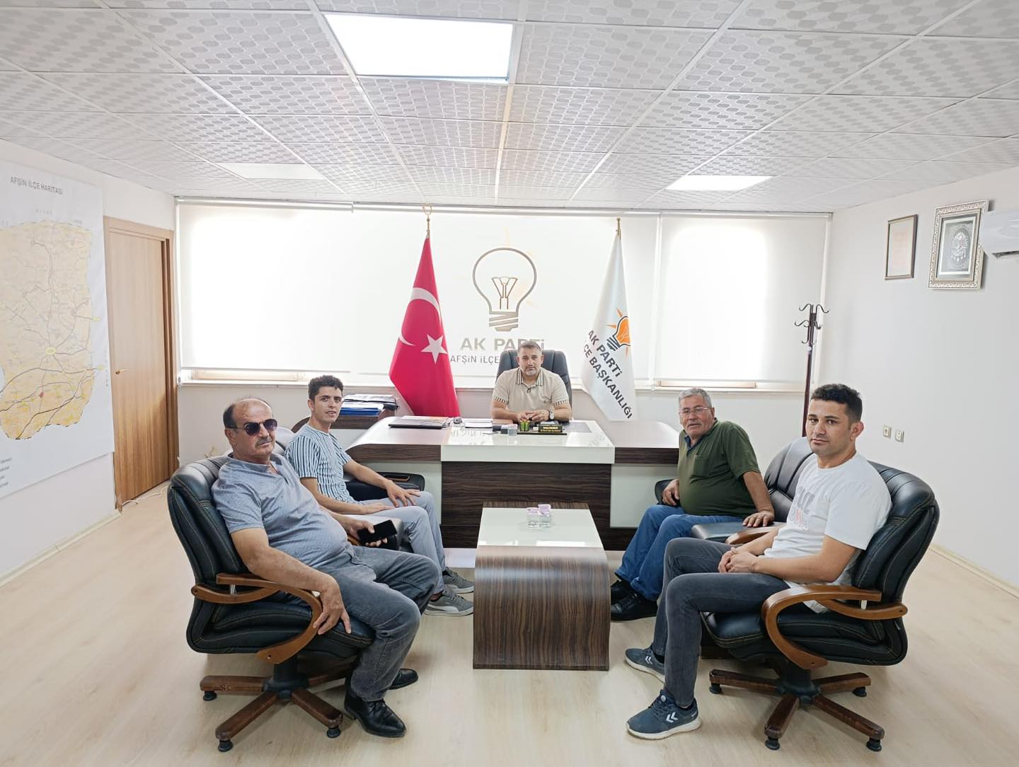 Ak Parti İlçe Teşkilatında Ziyaretler Devam Ediyor