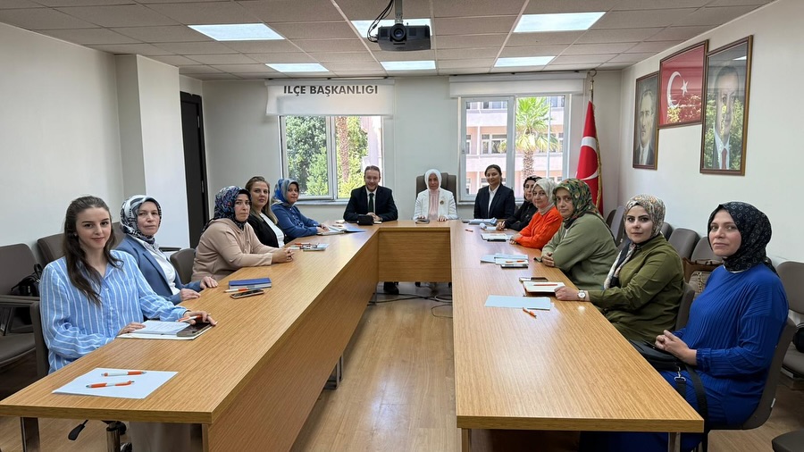 Ak Parti Kahramanmaraş Kadın Kolları’ndan Seçim Hazırlığı Toplantısı1