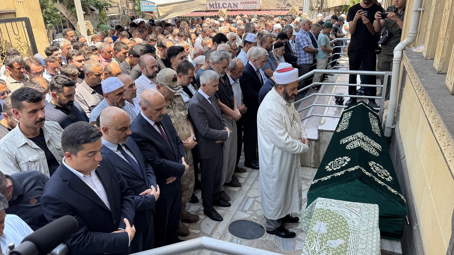 Ankara'daki 26 Katlı Bina Yangınında Ölen Anne Ve Çocuğu Kahramanmaraş’ta Defnedildi (3)