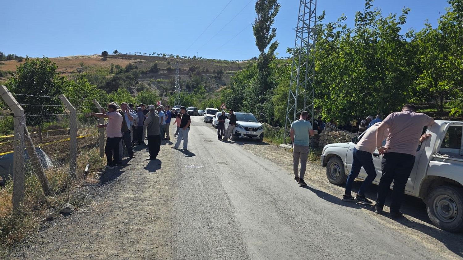 Bahçesinde Kazı Yaparken Toprak Altında Kalan Şahıs Hayatını Kaybetti (2)