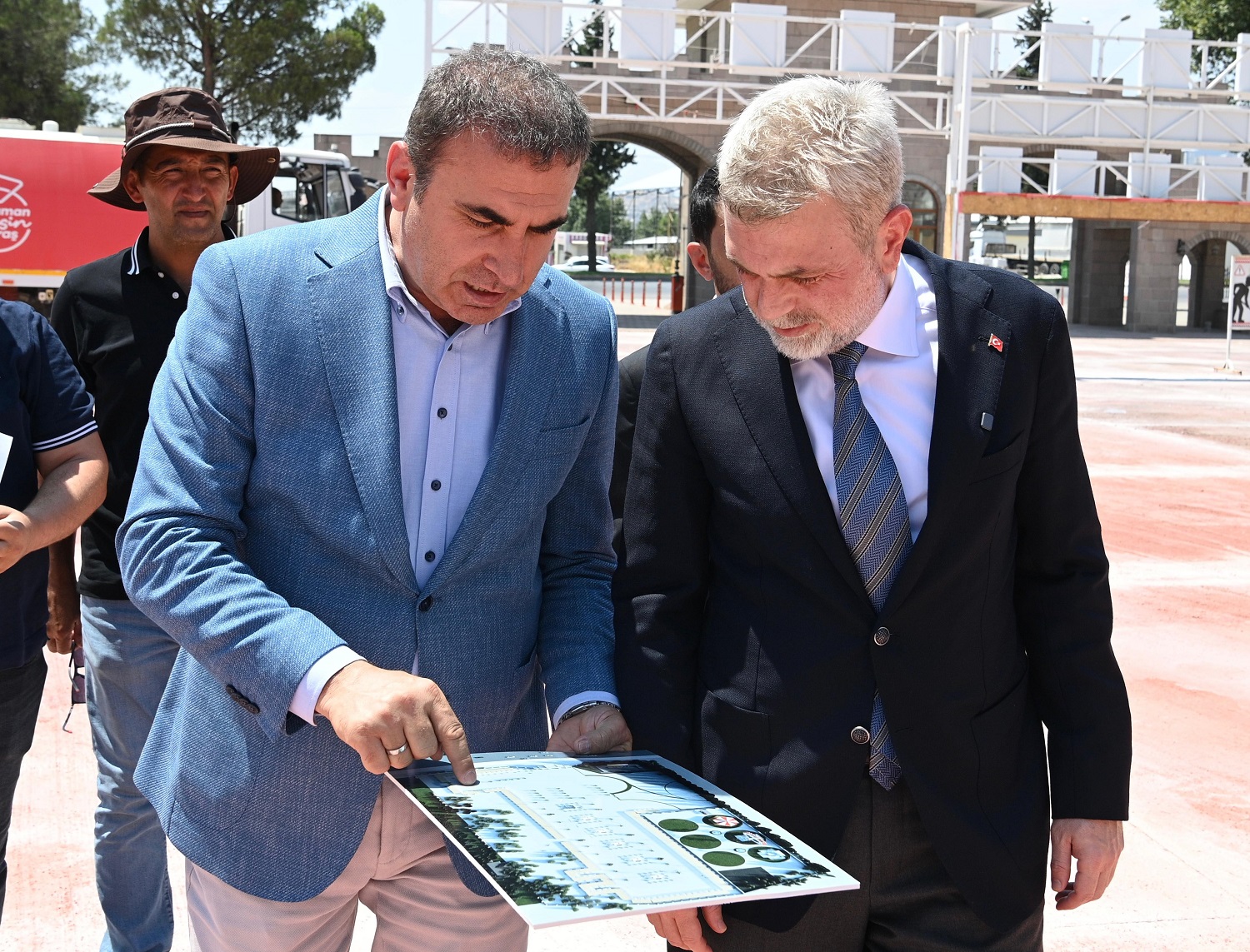 Başkan Görgel, Fuar Öncesi Atatürk Parkı’ndaki Hazırlıkları İnceledi (1)