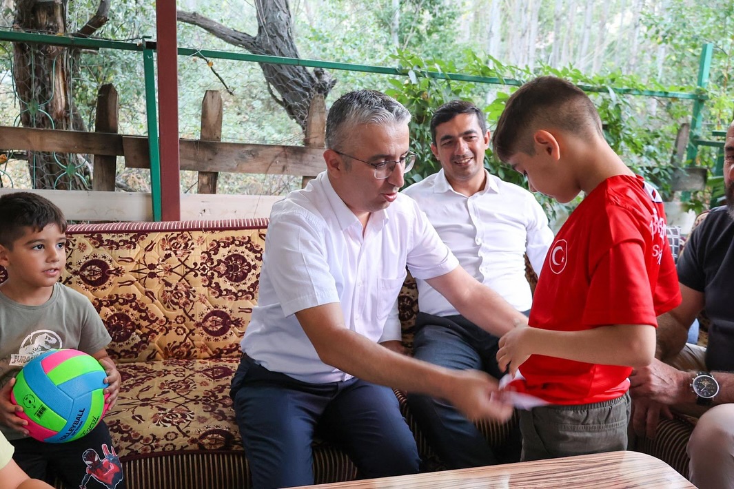 Başkan Gürbüz’den Karahasanuşağı Mahallesine Ziyaret2