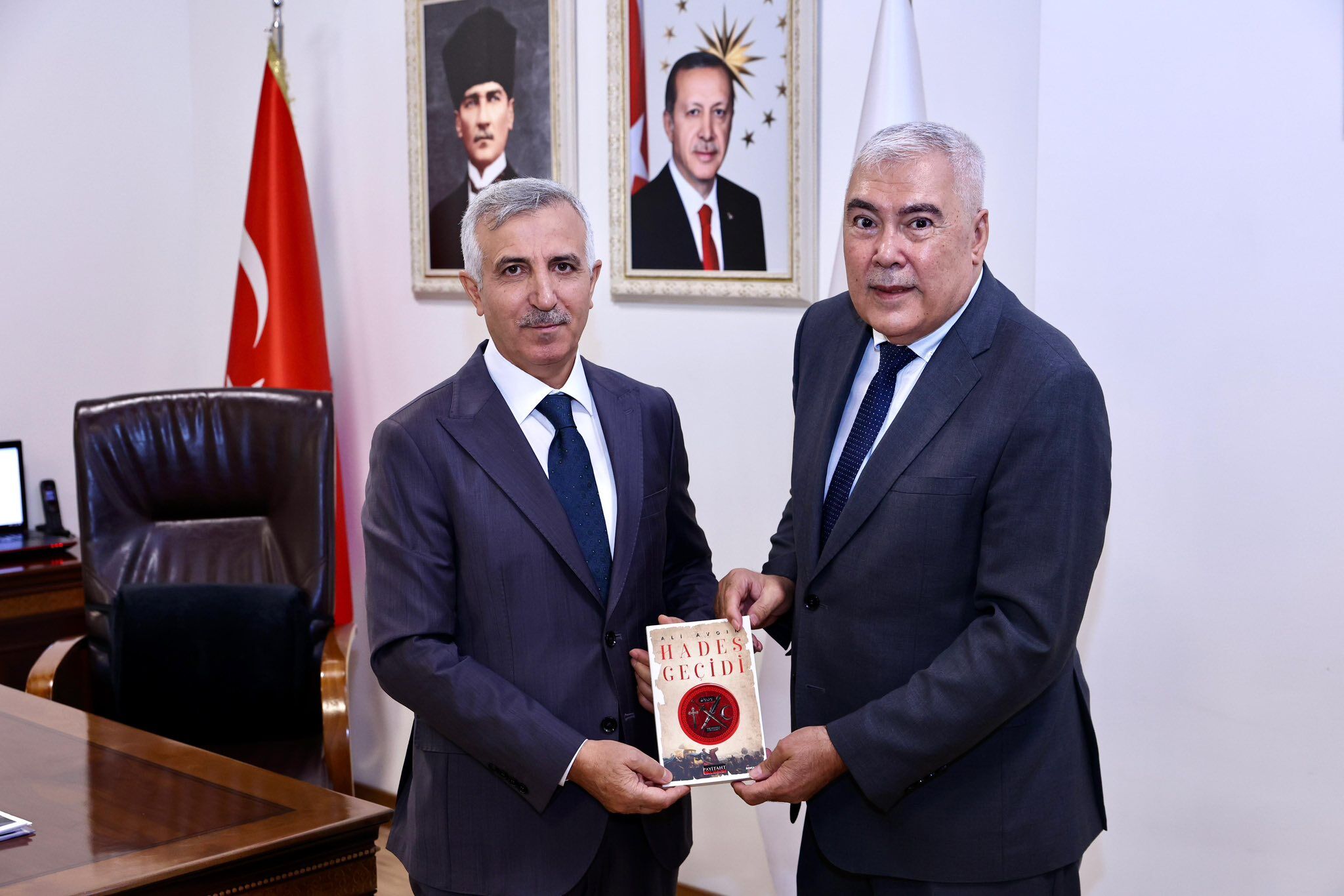 Dernek Başkanı Avgın Ve Gazeteci Alyaz’dan Vali Ünlüer’e Ziyaret1
