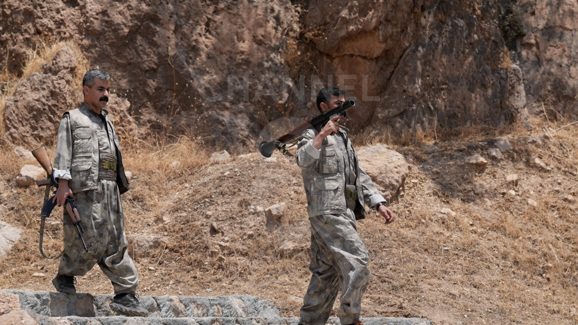 İlk Pkk'lı Grup Silah Bıraktı! 8