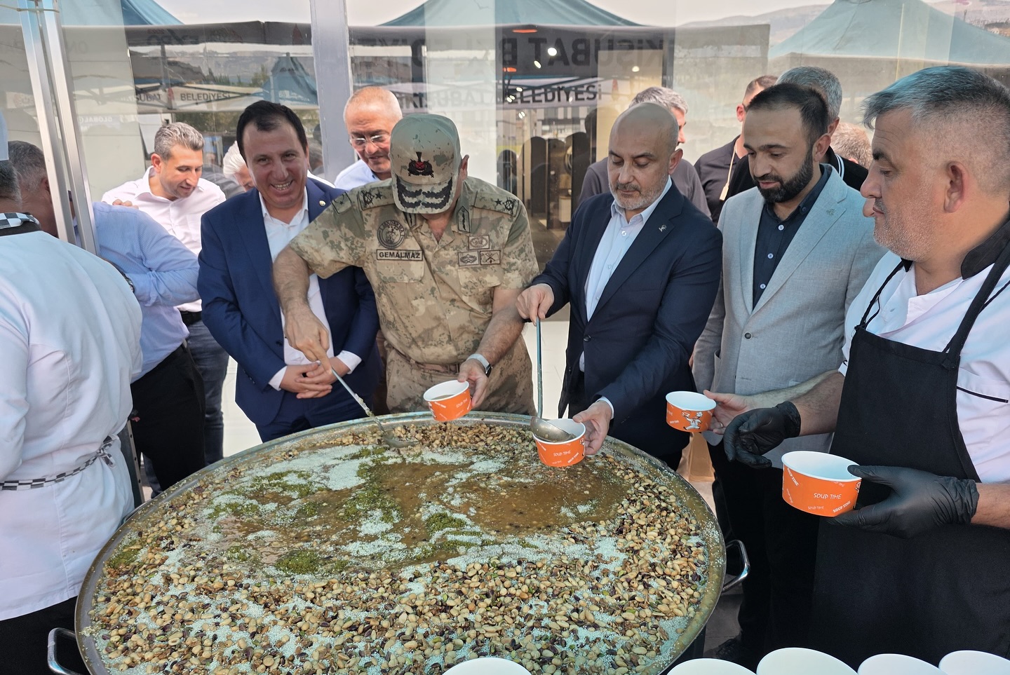 Kahramanmaraş’ın Birçok Noktasında Aşure Dağıtımı Yapıldı6