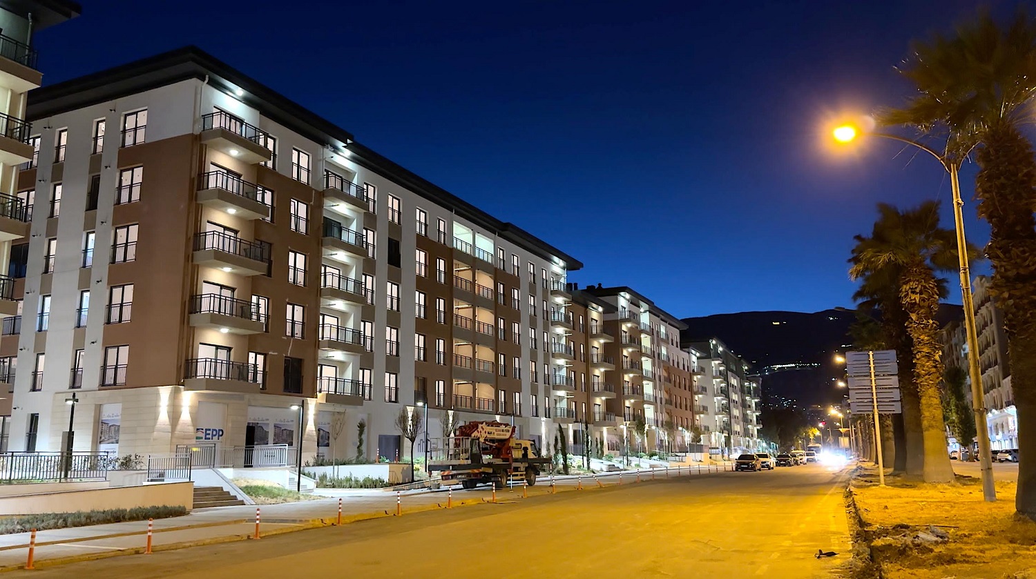Kahramanmaraş'ın Ticari Kalbindeki Binalar Tamamlandı (4)