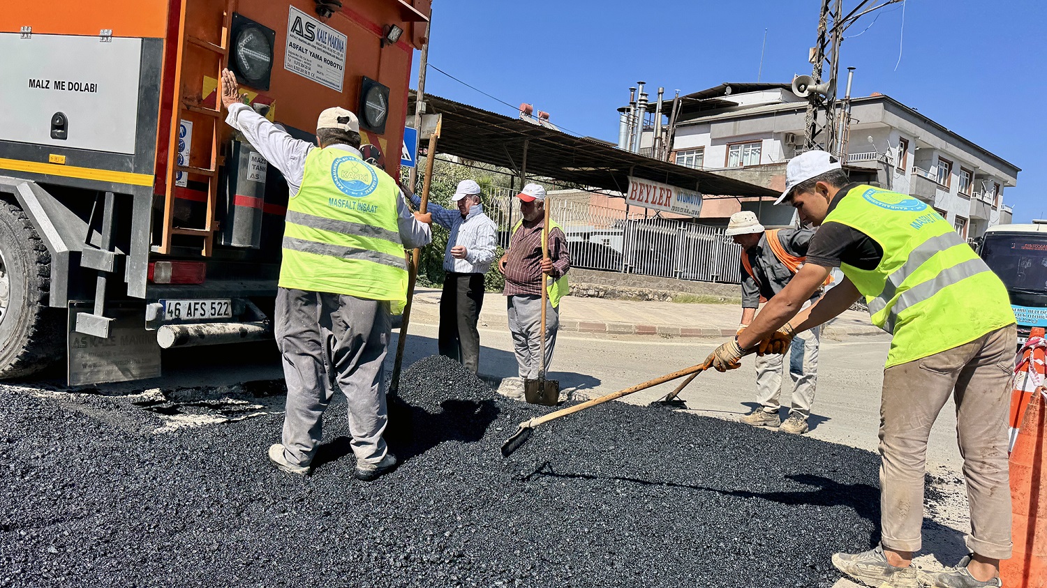 Kaski̇ Altyapısı Tamamlanan Yollarda Tamiratlarını Sürdürüyor (3)
