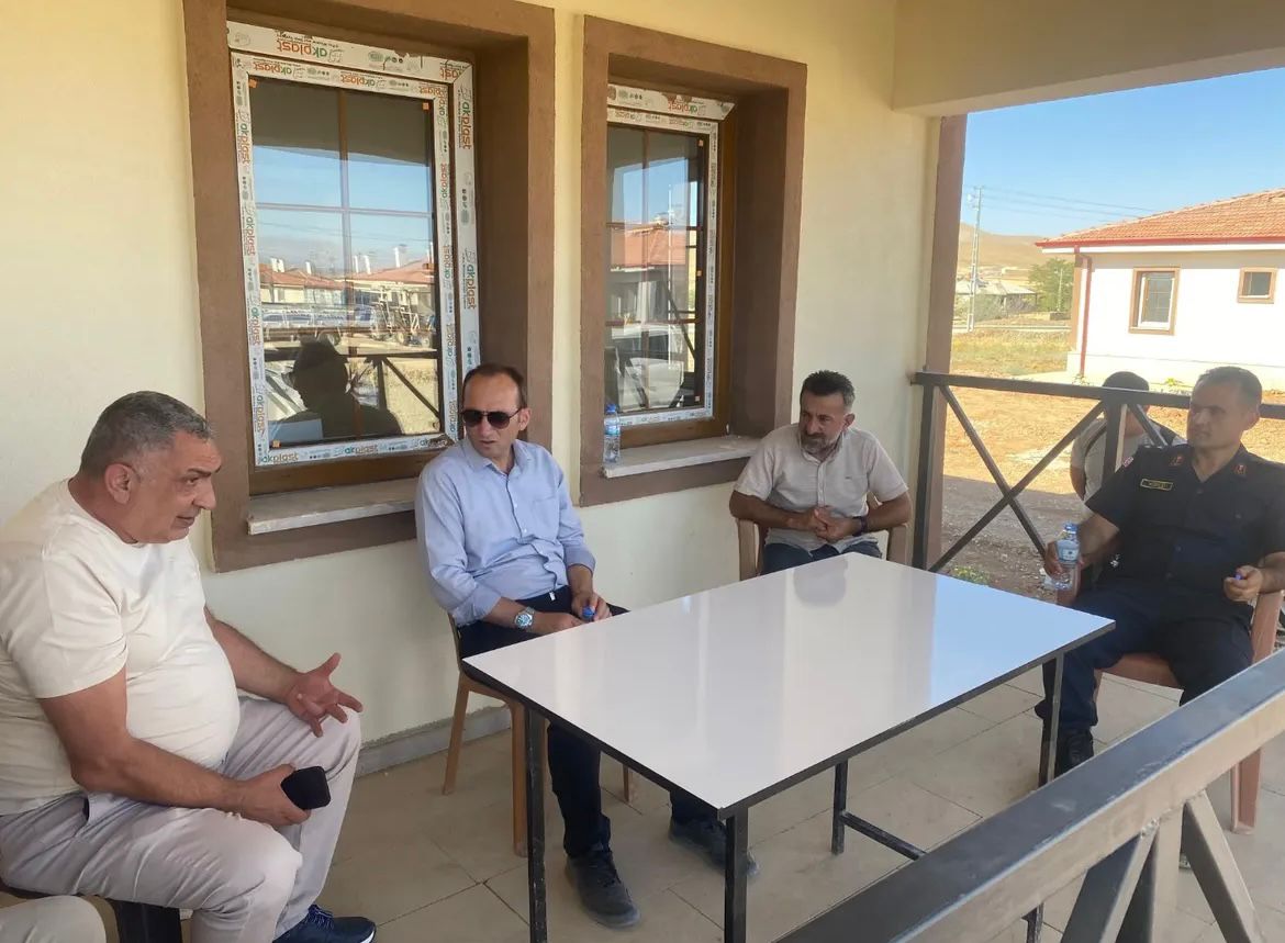 Kaymakam Sarıdoğan, Kırsal Konut Çalışmalarını Yerinde İnceledi (10)