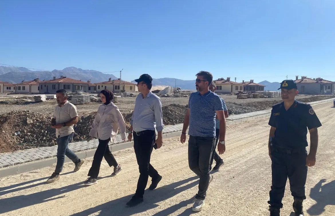 Kaymakam Sarıdoğan, Kırsal Konut Çalışmalarını Yerinde İnceledi (11)
