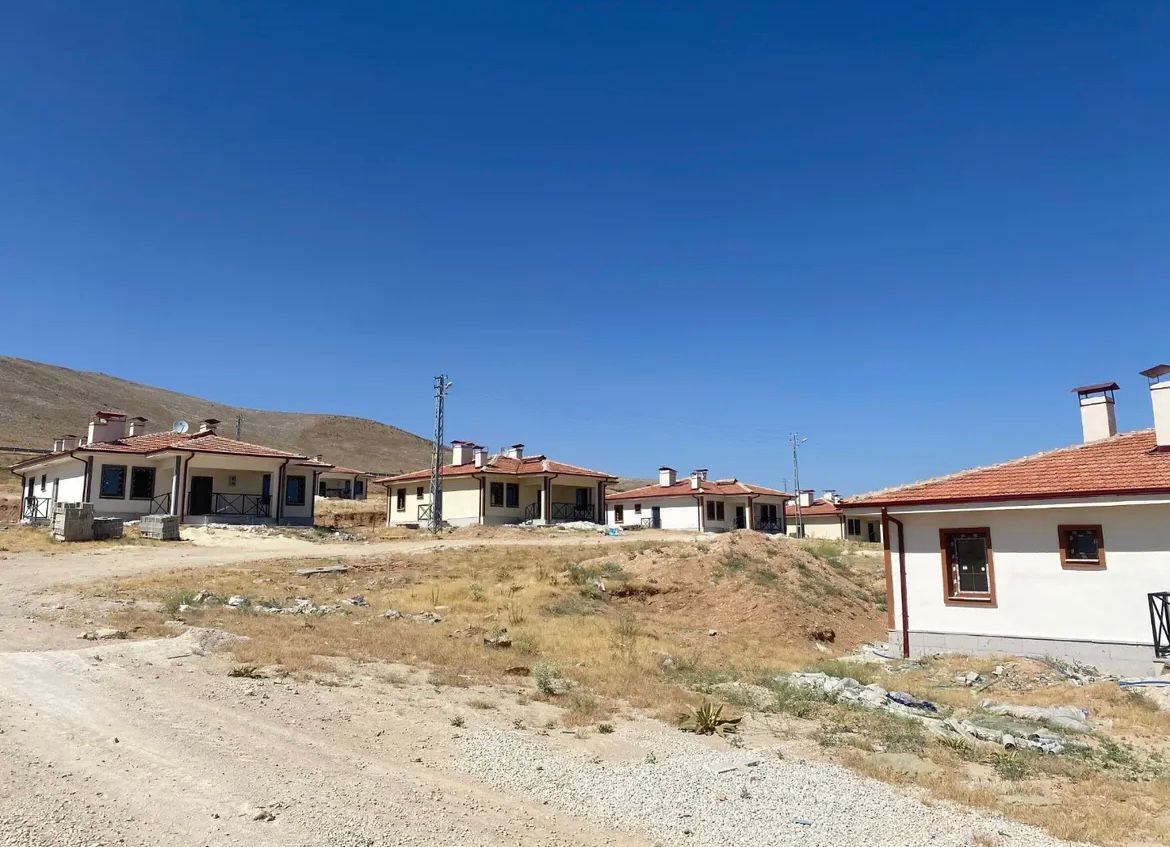 Kaymakam Sarıdoğan, Kırsal Konut Çalışmalarını Yerinde İnceledi (3)
