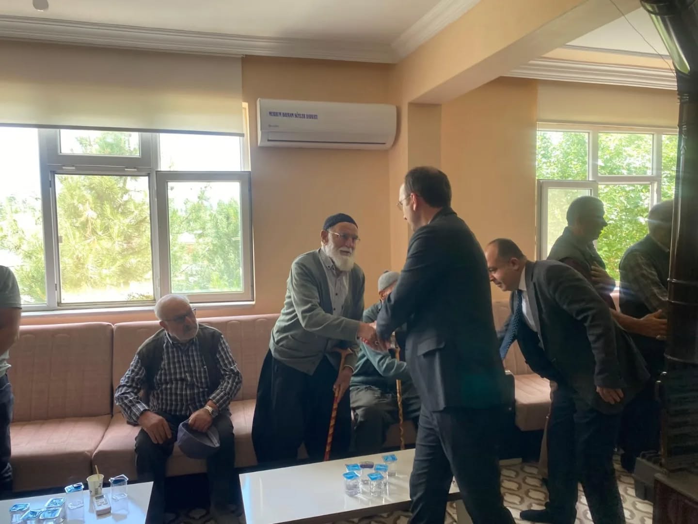 Kaymakam Sarıdoğan'dan Polis Memuru Ahmet Burun'un Ailesine Taziye Ziyareti4