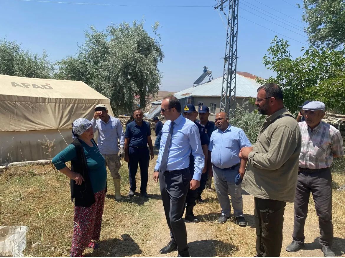 Kaymakamı Sarıdoğan, Örenli Mahallesi’nde Kırsal Konut Projesini İnceledi (3)