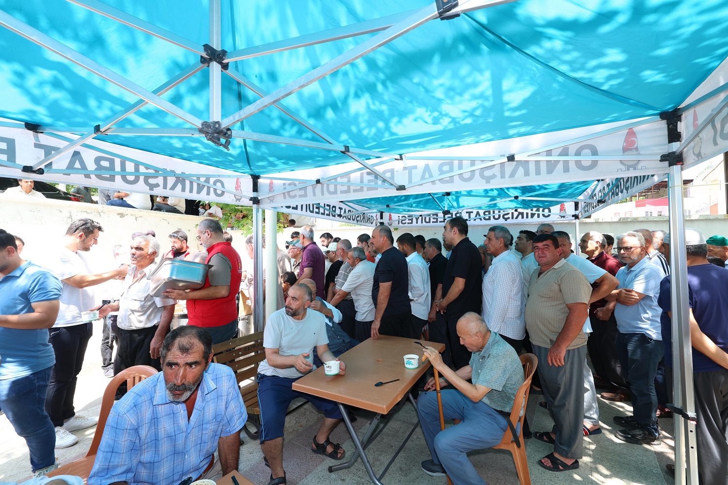 Onikişubat Belediyesi’nden Ilıca’da Aşure İkramı (3)