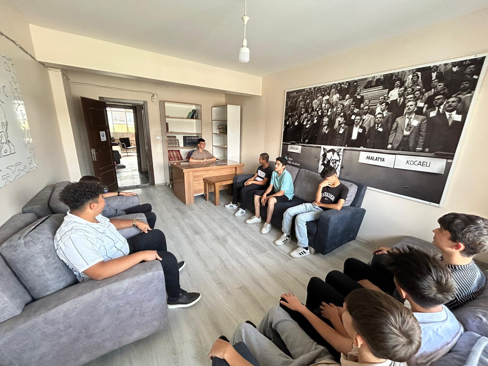 Ülkü Ocakları’ndan Kutadgu Bilig Ortaöğretim Yaz Gelişim Programı