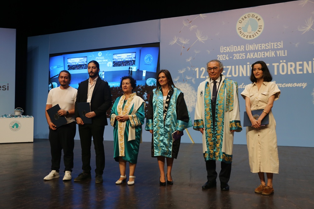 Üsküdar Üniversitesi 12. Dönem Mezunlarını Uğurladı!1