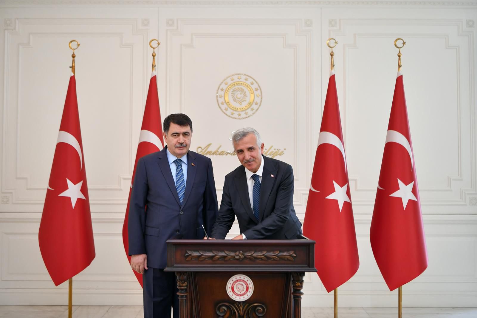 Vali Mükerrem Ünlüer’den Ankara Valisi Vasip Şahin’e Ziyaret
