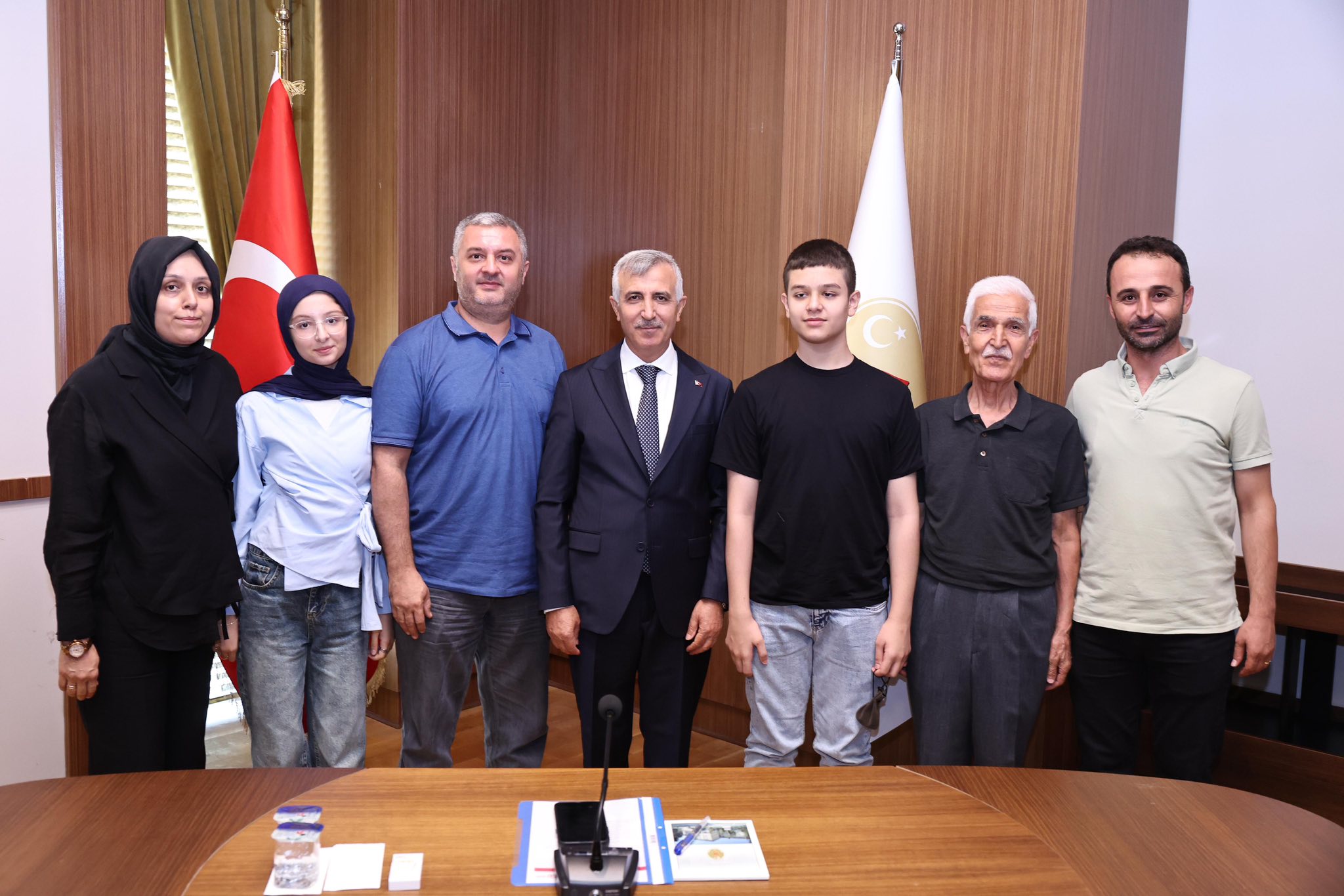 Vali Ünlüer, Lgs Türkiye Birincilerini Makamında Ağırladı9