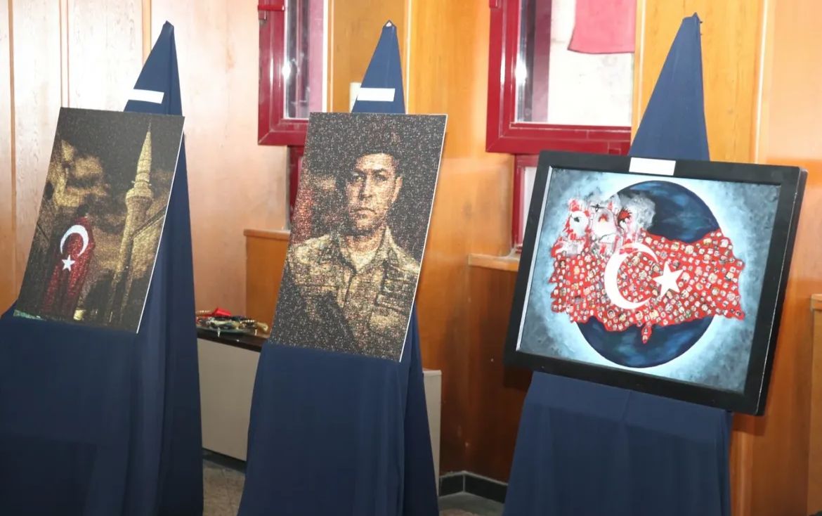 Zaferin Adı Türkiye Resim Sergisi Sanatseverlerle Buluştu (1)