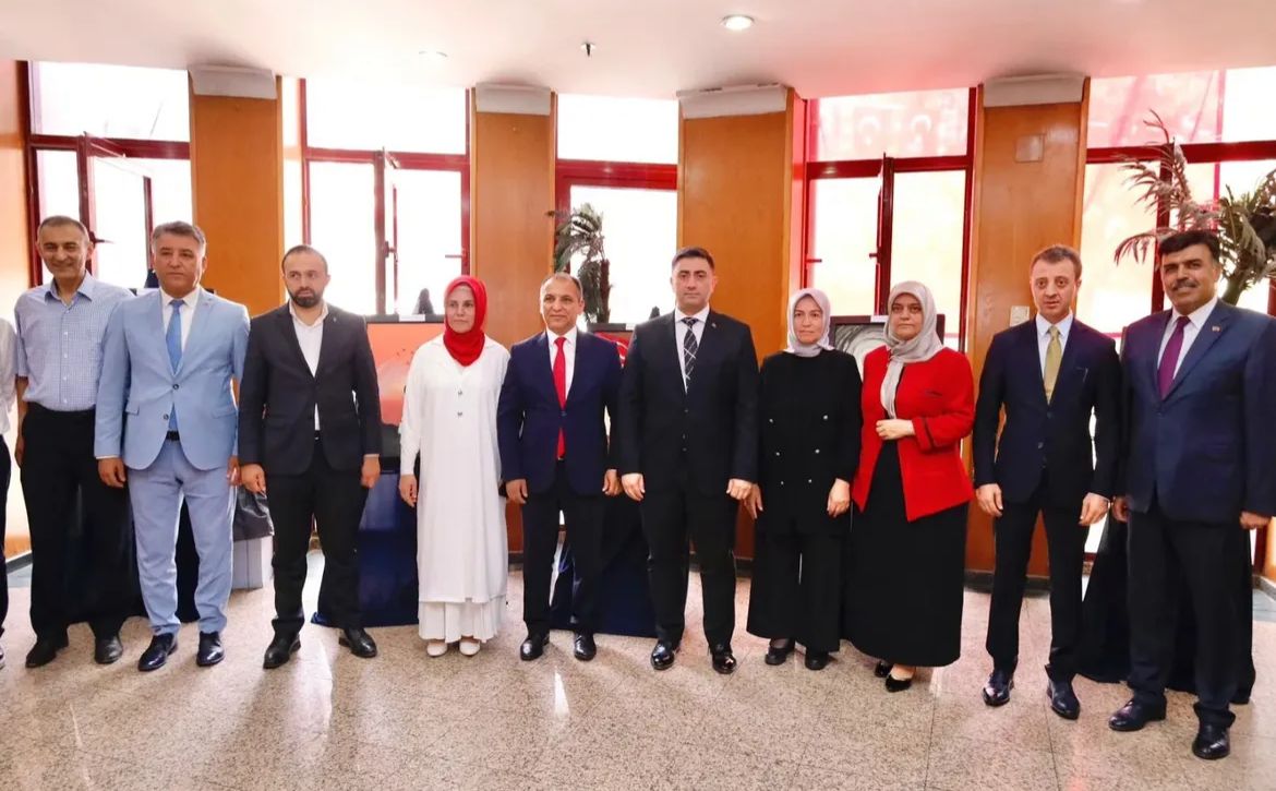 Zaferin Adı Türkiye Resim Sergisi Sanatseverlerle Buluştu (5)