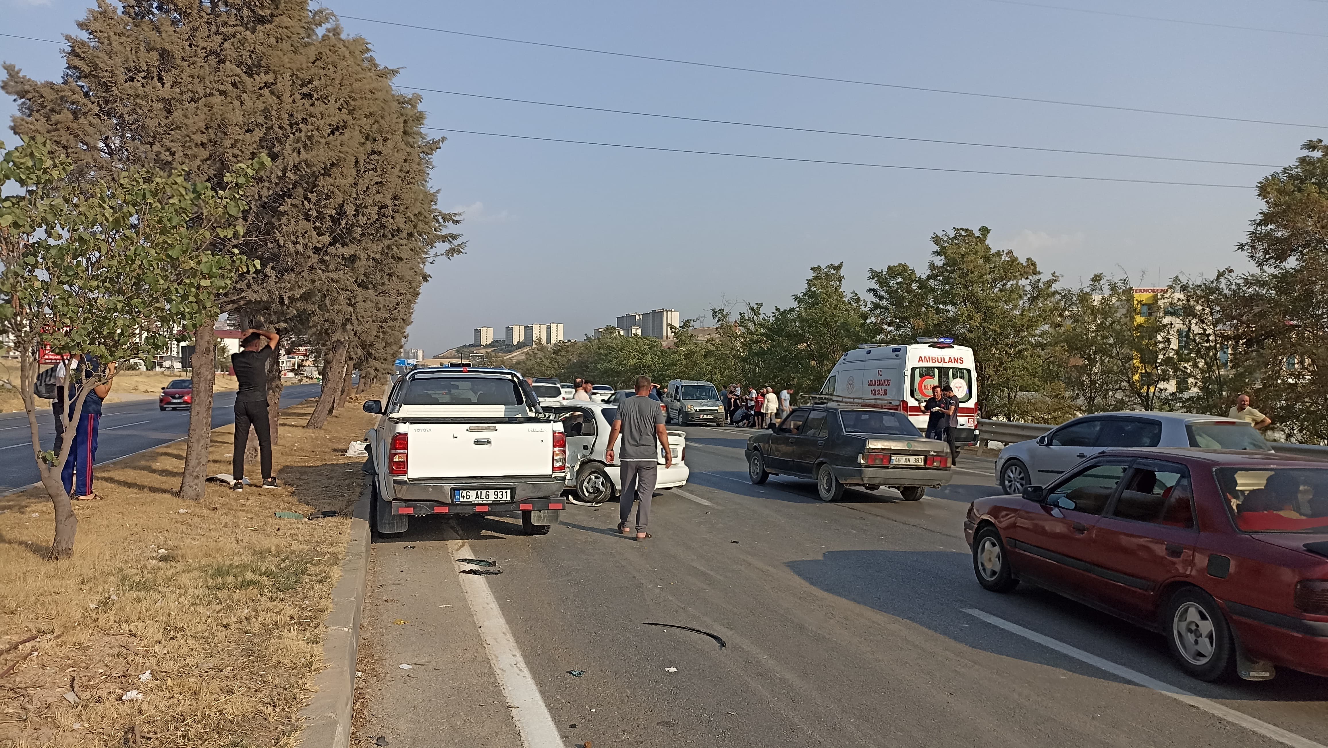 Zincirleme Trafik Kazası 4 Yaralı (2)