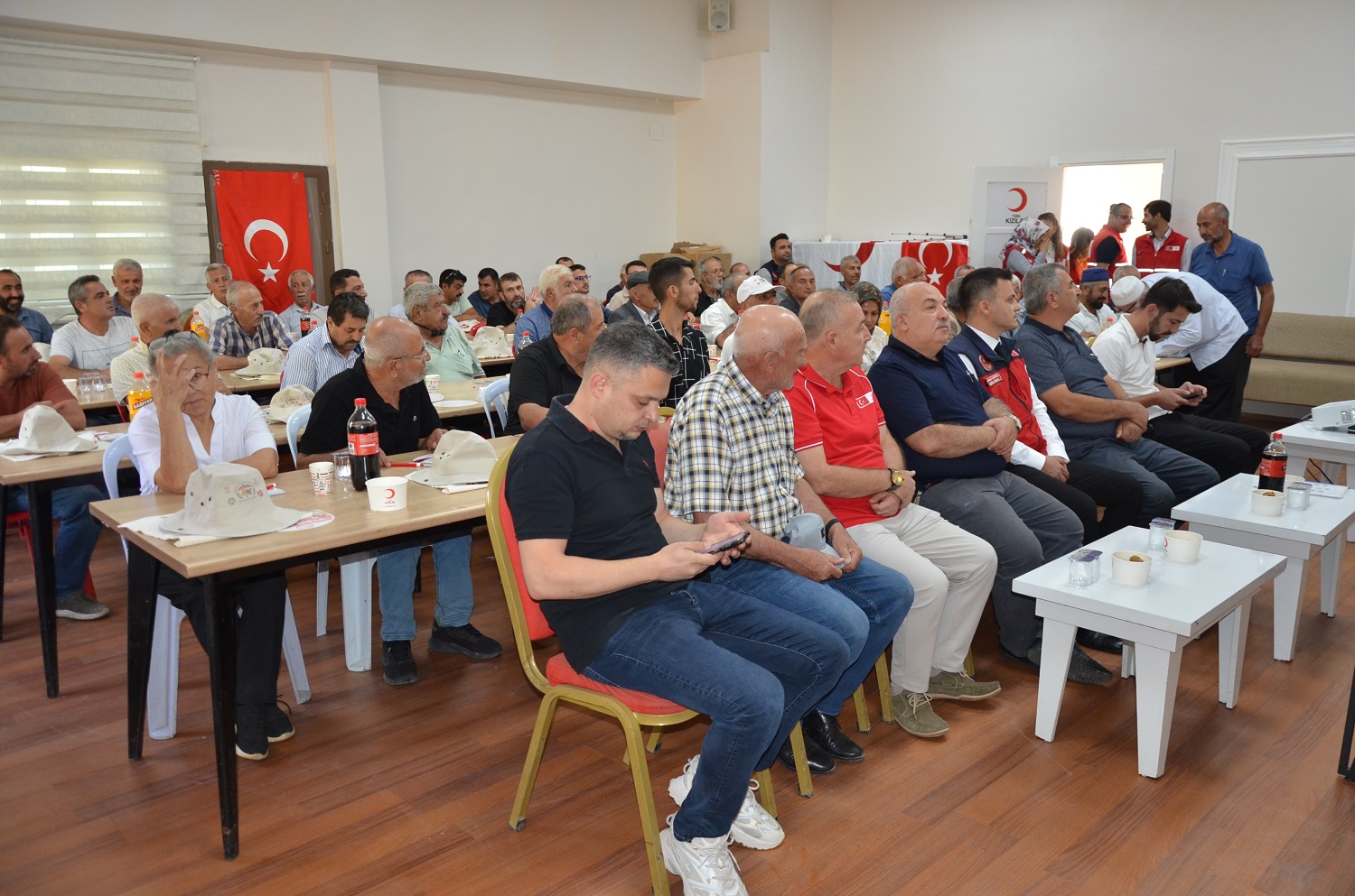 Afşin Arıcılık Çalıştayı Yoğun Katılımla Gerçekleşti (5)