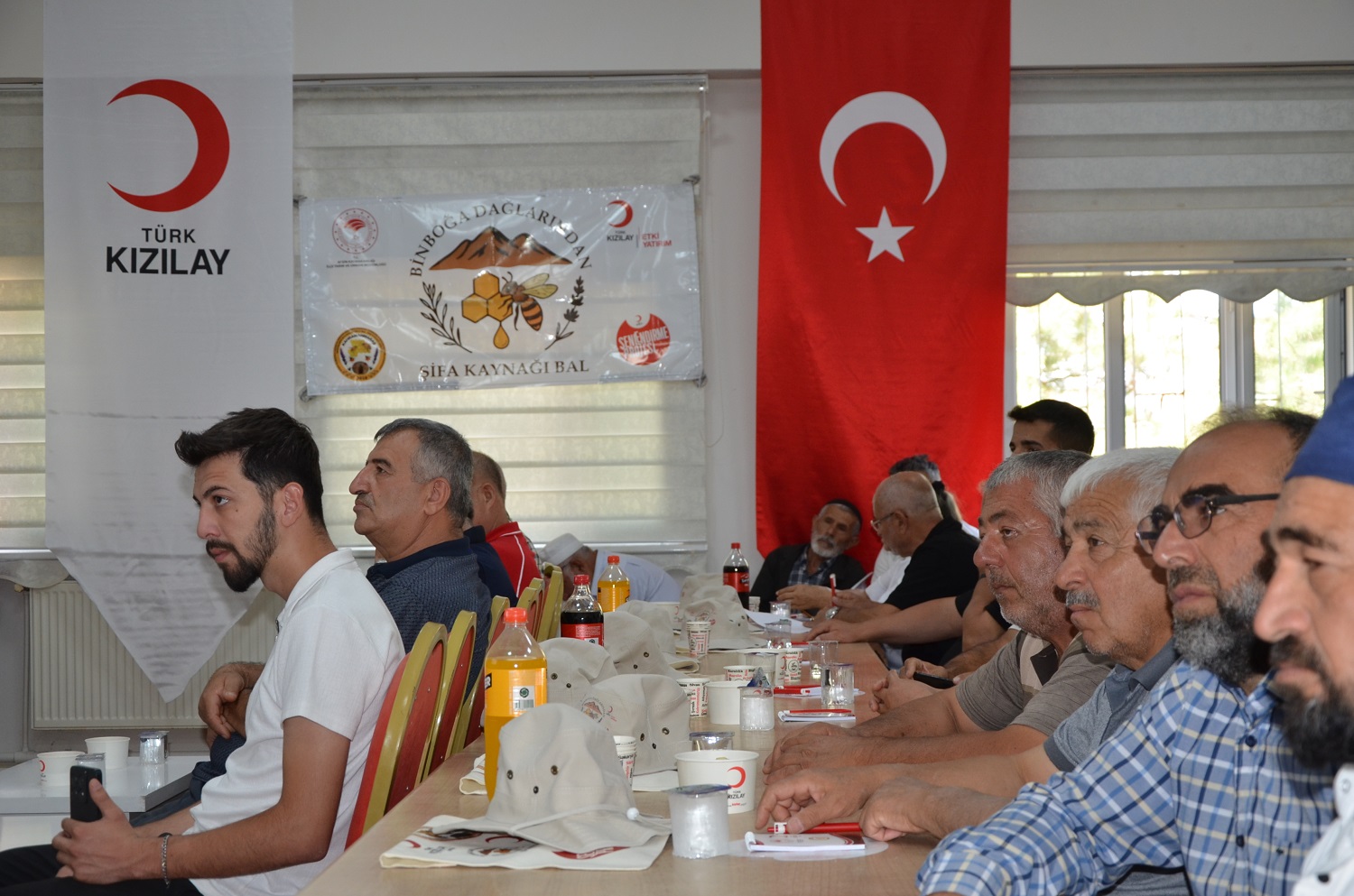 Afşin Arıcılık Çalıştayı Yoğun Katılımla Gerçekleşti (9)