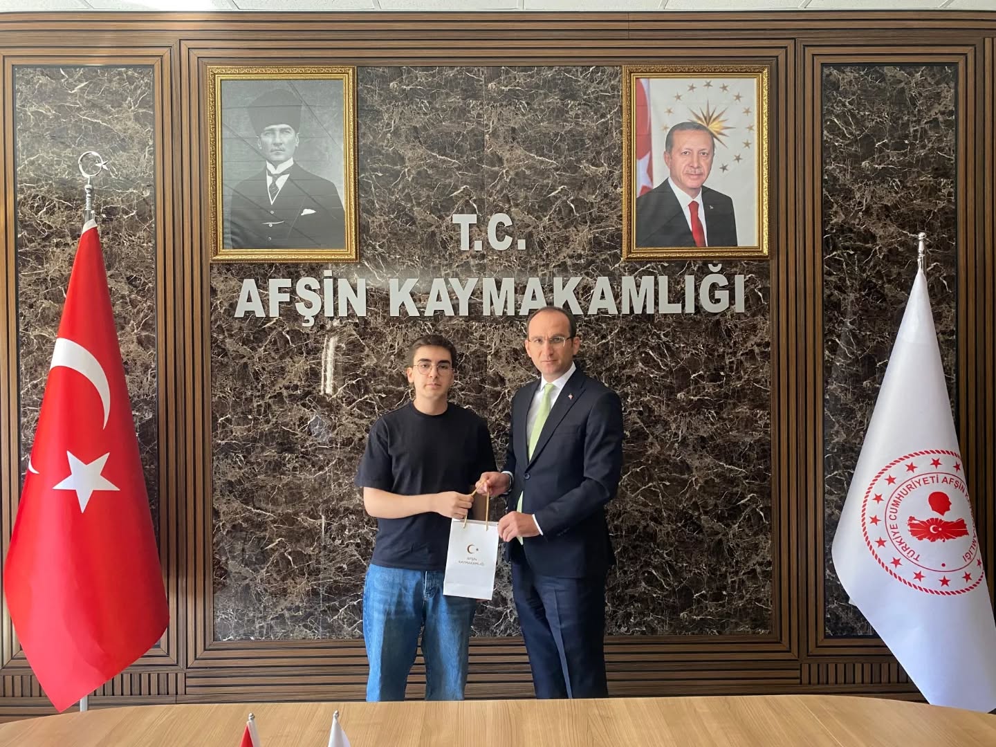 Afşin Kaymakamı Sarıdoğan, Yks Öğrencilerini Makamında Kabul Etti3