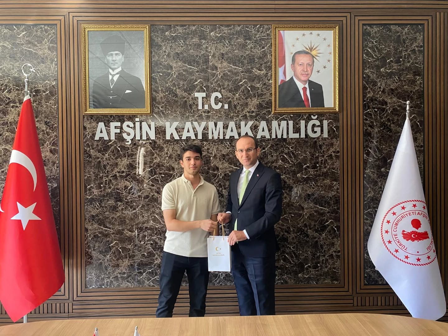 Afşin Kaymakamı Sarıdoğan, Yks Öğrencilerini Makamında Kabul Etti5