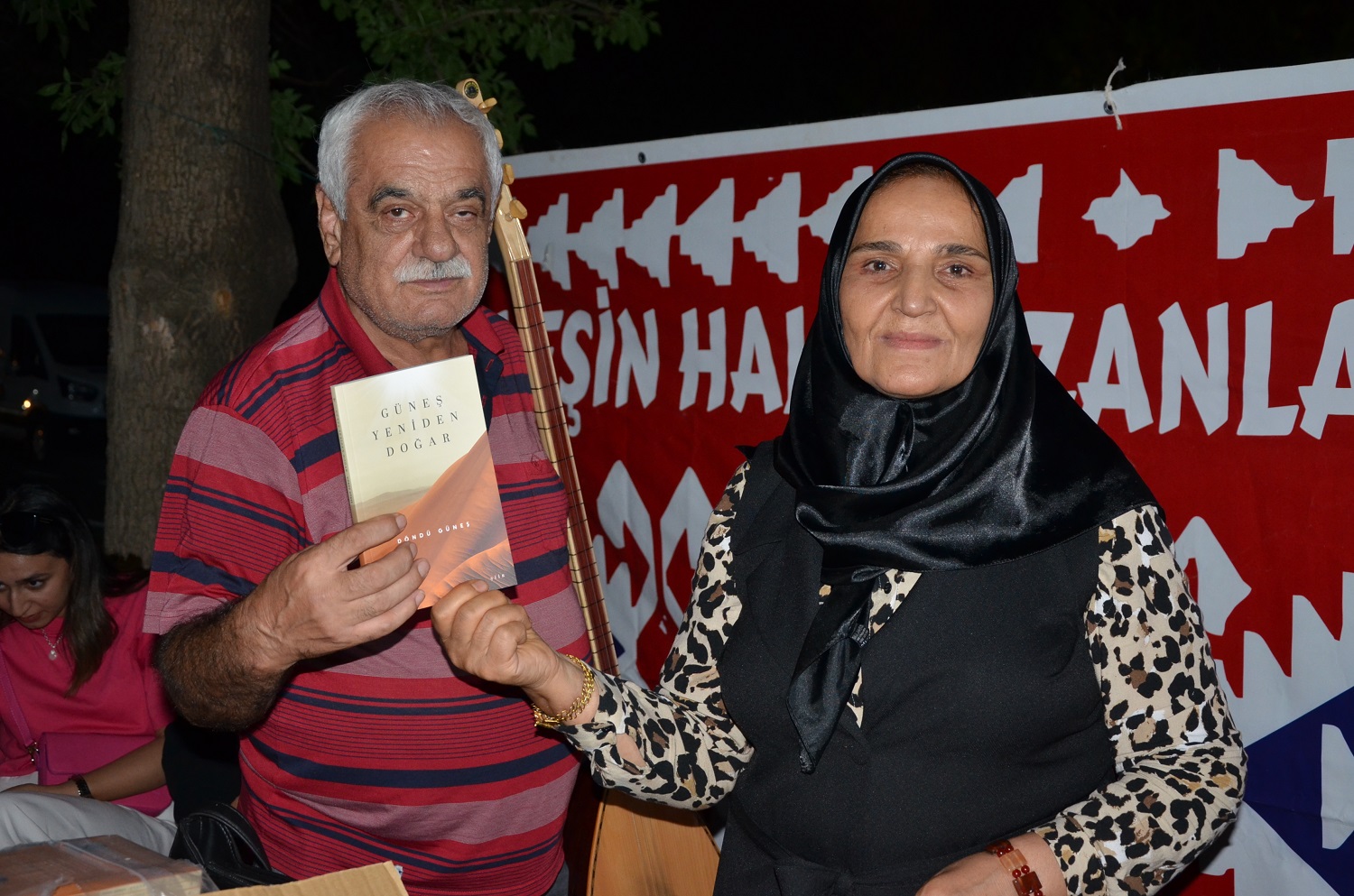 Afşin’de Döndü Güneş’in Şiir Kitabı Tanıtım Ve İmza Günü Gerçekleşti (13)