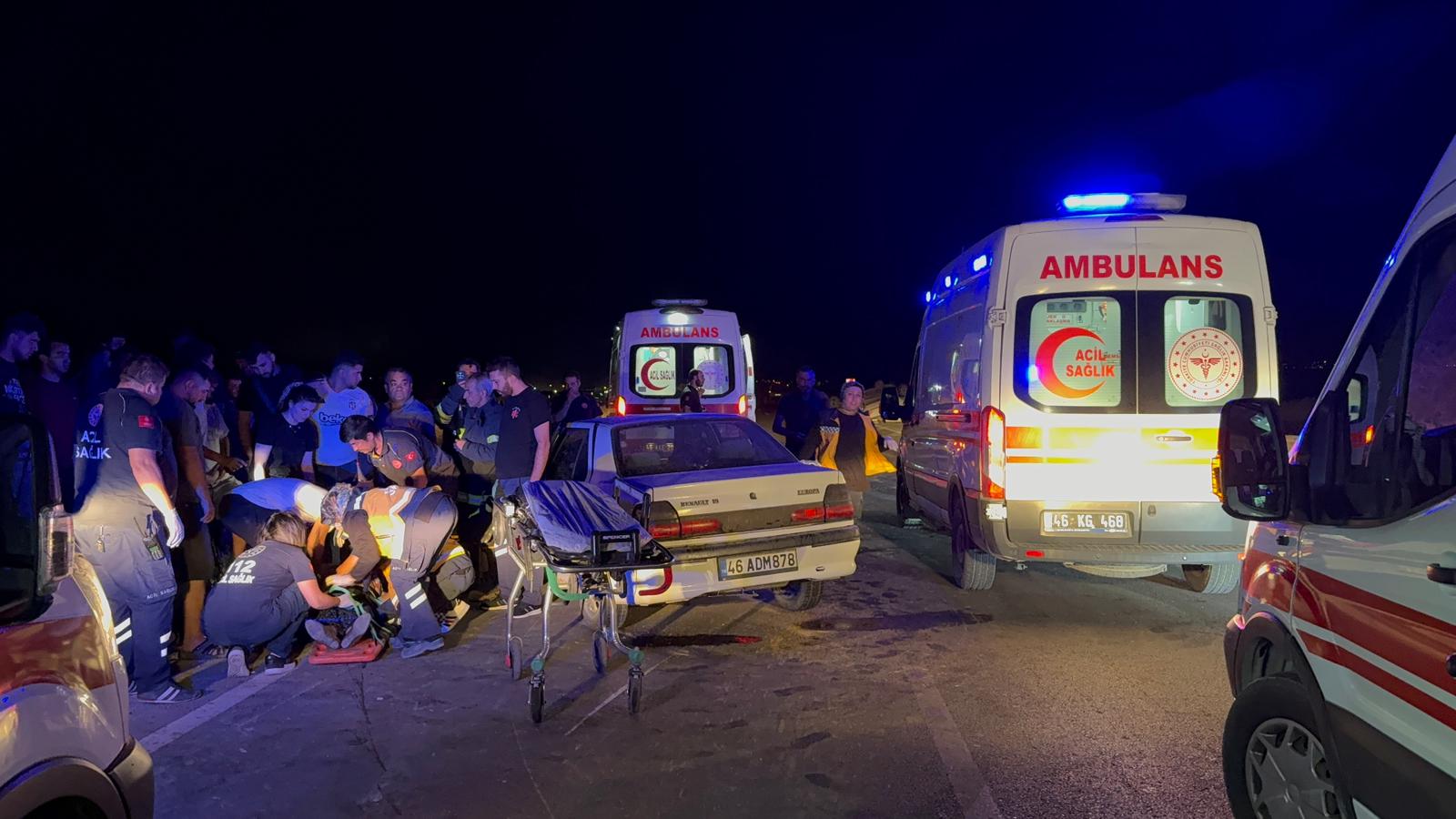Afşin’de Feci Kaza 10 Yaralı (1)