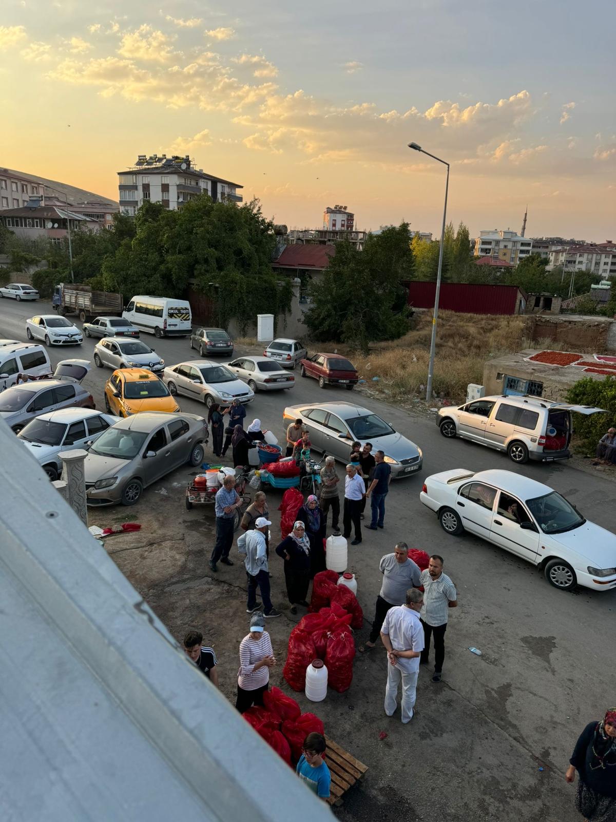 Afşin'de Kış Hazırlıkları Başladı Salça Yapımına Yoğun İlgi (4)
